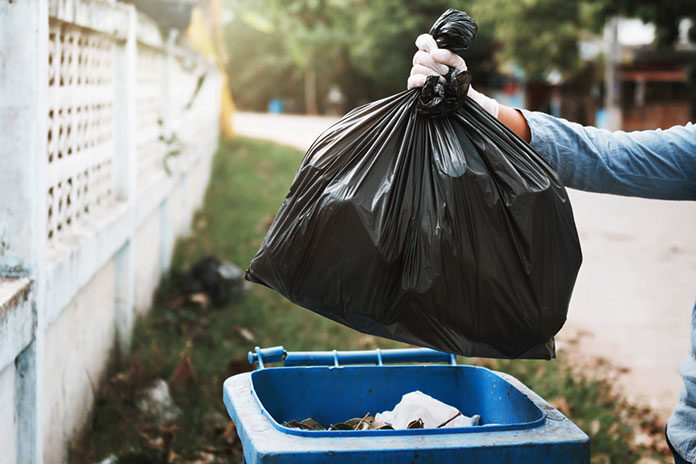 Jak w prosty sposób segregować śmieci w domu
