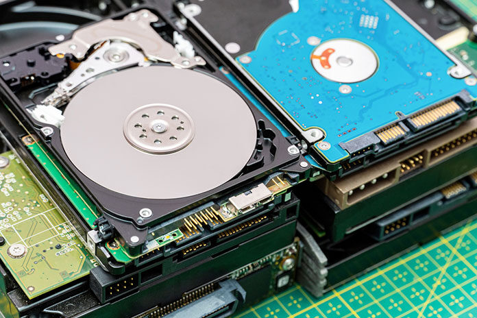 Dysk-1-TB-SSD-w-laptopie-–-szansa-na-tchnięcie-mocy-w-stary-sprzęt dysk